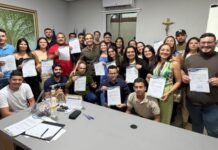 Prefeitura de Ouricuri Recebe 27 Novos Servidores Públicos em Cerimônia de Posse