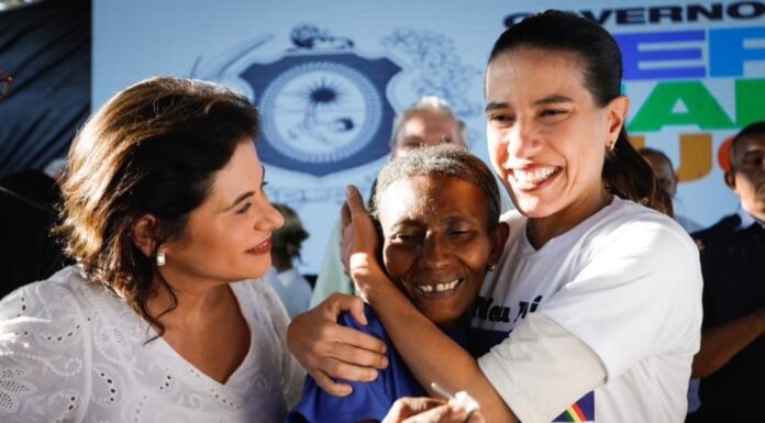 Entrega de Casas e Novos Investimentos em Vicência: Governadora Raquel Lyra em Ação