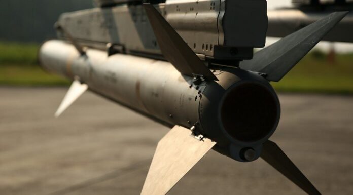 EUA Autorizam Vendas Militares de US$ 16 Bilhões para Emirados Árabes, Kuwait e Jordânia