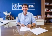 Prefeito Simão Durando Implementa Pix Tecnológico para Profissionais da Educação em Petrolina