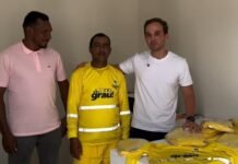 Victor Coelho Fortalece Equipes de Limpeza Pública em Ouricuri com Novos Kits de Trabalho