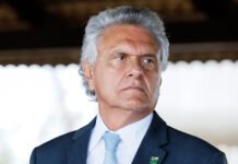 Caiado Critica Lula e Defende Anistia a Condenados em Entrevista