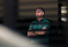 Ministro Moraes Concede Prisão Domiciliar a Jair Bolsonaro