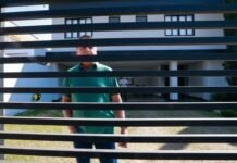 Bolsonaro vai para casa: Moraes autoriza prisão domiciliar após internação