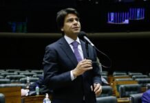 Polêmica em torno da prisão do vereador Salvino Oliveira gera amplo debate político no Rio de Janeiro