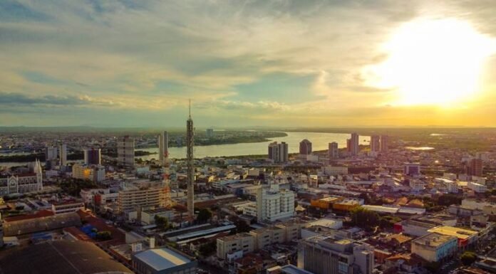 Céu Limpo e Temperaturas Elevadas em Petrolina nesta Quarta-Feira