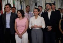 Raquel Lyra Empossa Novos Secretários e Critica Gestão Anterior em Pernambuco