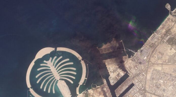 Emirados Árabes Unidos Decidem Fechar Embaixada em Teerã em Resposta a Ataques do Irã