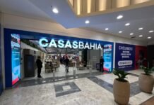 Casas Bahia: Desempenho Digital e Desafios Financeiros no 4º Trimestre de 2025