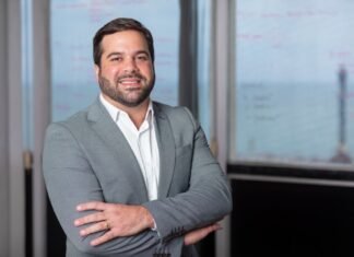 Romero Raposo Recebe o Título de Executivo do Ano em Pernambuco