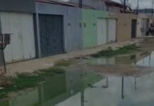 Esgoto Estourado em Petrolina Causa Prejuízos a Moradores do Bairro Dom Avelar