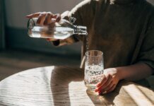 Os Benefícios da Água em Jejum para o Corpo Humano
