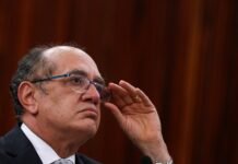 Conflito na CPMI do INSS: Relator Cita Barroso e Gera Polêmica