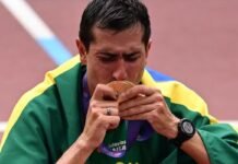 Caio Bonfim Brilha na China: Prata e Recorde na Marcha Atlética