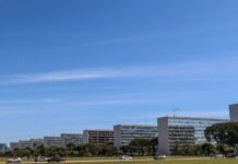 Senado Aprova Reestruturação do Serviço Público com Criação de 24 Mil Novos Cargos