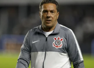 Vanderlei Luxemburgo Evolui em Seu Quadro de Saúde, Mas Continua na UTI