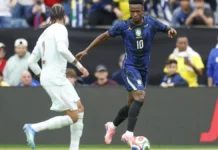 Vinícius Júnior é poupado em treino, mas deve jogar contra a Croácia