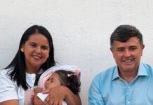 Eduardo da Fonte visita Maria Luiza, a primeira criança do SUS a receber Zolgensma