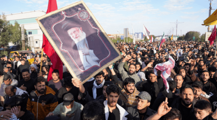 Irã Nomeia Alireza Arafi como Líder Supremo Interino Após Falecimento de Ali Khamenei