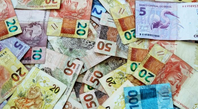 Quando os Trabalhadores CLT Receberão Seus Salários em Março de 2026?