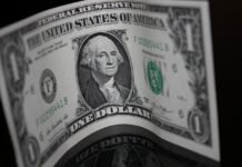 Dólar se valoriza em meio a tensões geopolíticas no Oriente Médio