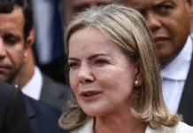 Gleisi Hoffmann Critica Manifestação de Apoiadores de Bolsonaro na Avenida Paulista