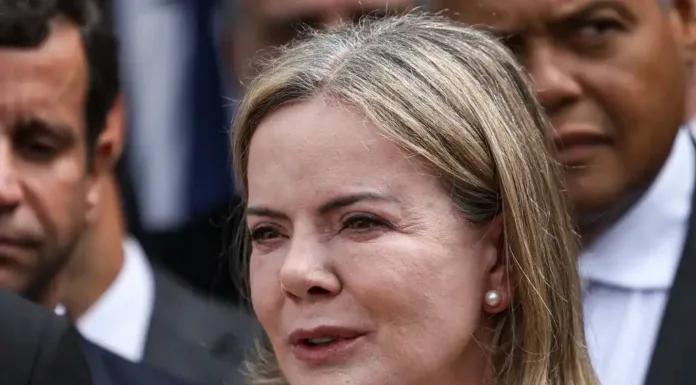 Gleisi Hoffmann Critica Manifestação de Apoiadores de Bolsonaro na Avenida Paulista