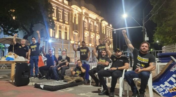 Policiais Civis de Pernambuco Realizam Paralisação de 24 Horas por Valorização e Diálogo