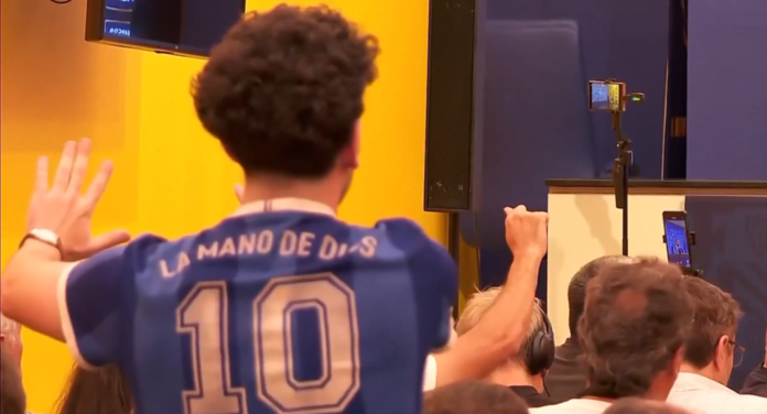 Fluminense e Corinthians se enfrentam em momentos distintos no Brasileirão Marina Garcia/Fluminense e Rodrigo Coca/Corinthians