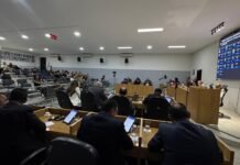 Câmara de Araripina moderniza plenário com nova climatização 2021 Araripina em Foco Início Notícias Política Região do Araripe Pernambuco Contato CONCURSOS VAGAS DE EMPREGO