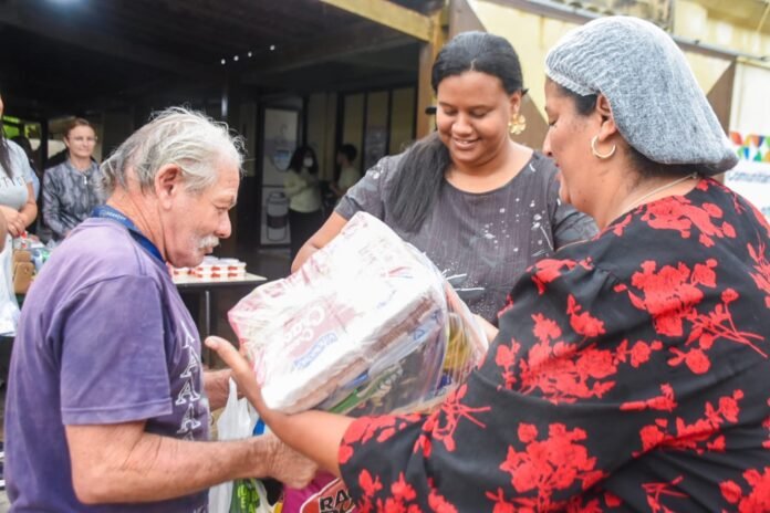 meio da Assistência Social e Juventude, reforça apoio às famílias em um período