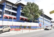 Programa Pé-de-Meia reduz evasão escolar na Bahia em 50% pessoa.Na Bahia, o perfil dos beneficiários revela que:53% são meninas;89,2% são