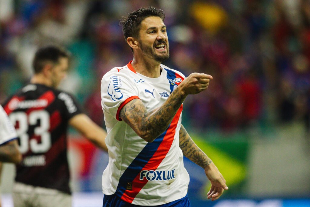 3 a 0 do Esporte Clube Bahia sobre o Athletico Paranaense, nesta quarta-feira, 1