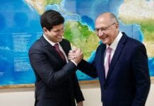 Lula confirma Alckmin como vice em 2026, reforçando aliança PT-PSB Edição de