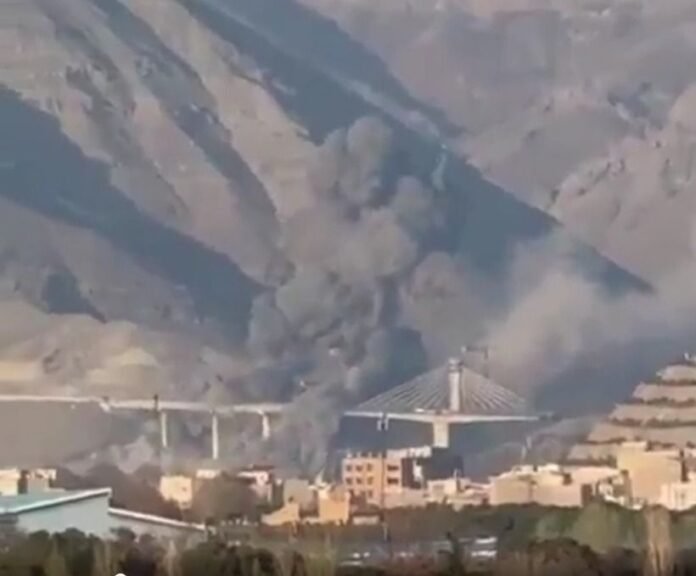 Ataque a ponte no Irã resulta em mortes e feridos