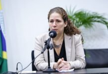 Reestruturação de carreiras no Executivo visa fortalecer serviço público Reestruturação de carreiras no Executivo visa fortalecer serviço público