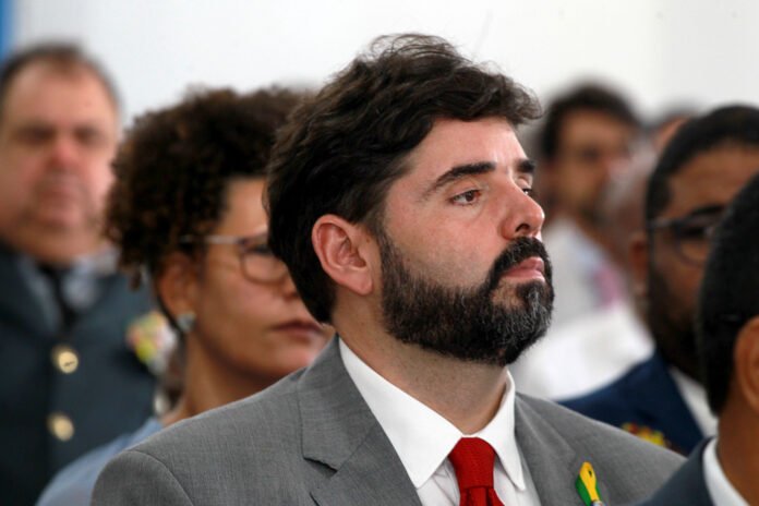 Débora Santana troca PDT pelo PSDB e mira candidatura a deputada federal