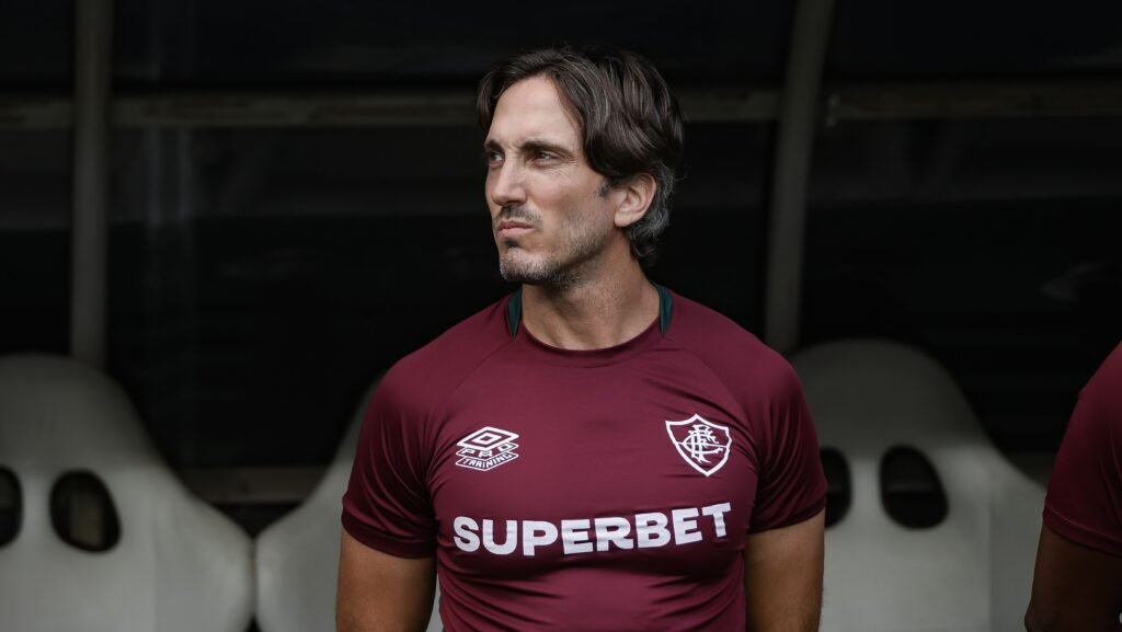 Fluminense enfrenta Coritiba com dúvidas no ataque