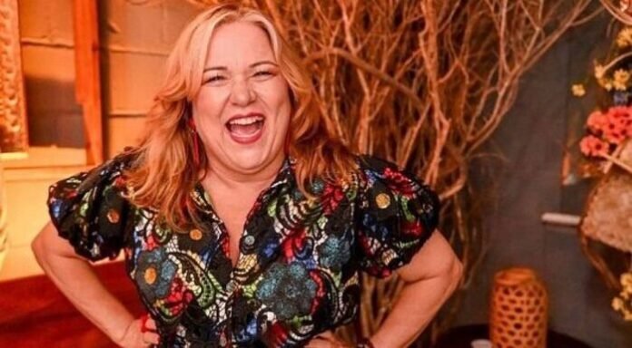 Nena Queiroga participa de jantar em homenagem aos 20 anos de blog