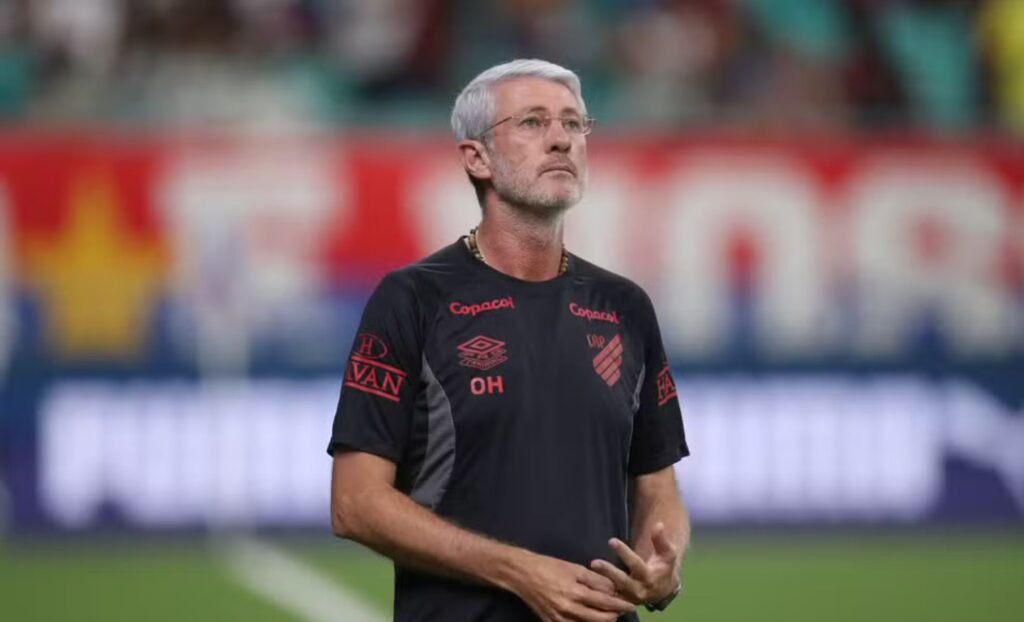 Volante do Bahia é transferido para o futebol cazaque