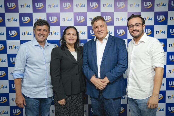 Missionária Michele Collins é pré-candidata a deputada federal Missionária Michele Collins é pré-candidata a deputada federal