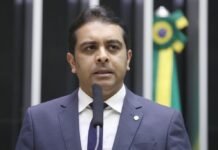 Deputado Fernando Rodolfo contesta filiação ao PP sem autorização Deputado Fernando Rodolfo contesta filiação ao PP sem autorização