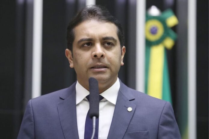 Deputado Fernando Rodolfo contesta filiação ao PP sem autorização Deputado Fernando Rodolfo contesta filiação ao PP sem autorização