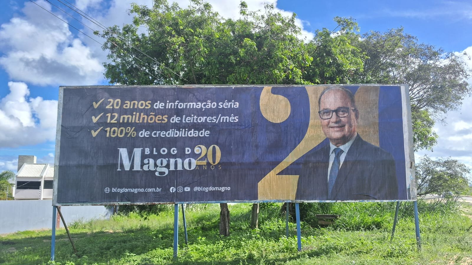 Blog do Magno celebra 20 anos com campanha de outdoors
