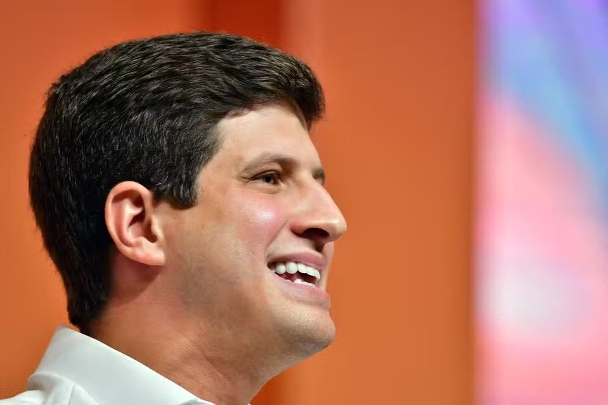 Presença digital fortalece pré-candidatura de João Campos em Pernambuco