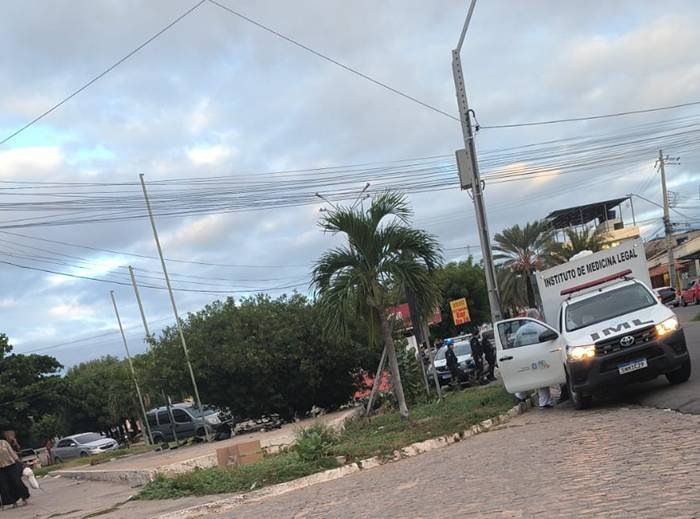 Mulher em situação de rua é morta a facadas em Petrolina