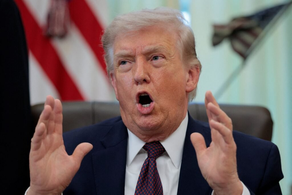 Trump destaca impasse nuclear como ponto crucial em negociações com Irã