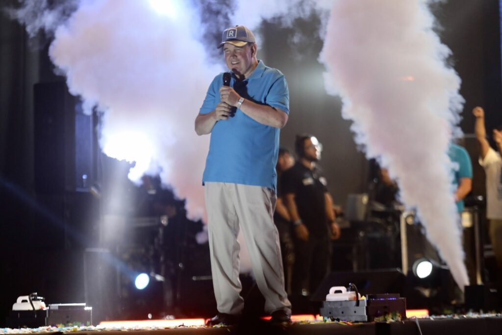 Rafael López-Aliaga lidera corrida presidencial no Peru