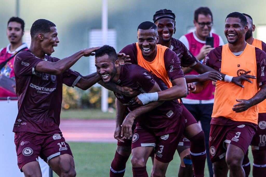 Venda da SAF do Botafogo é anunciada em jornal britânico