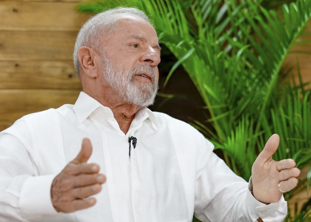 Debate sobre 'taxa das blusinhas' reacende polêmica no governo